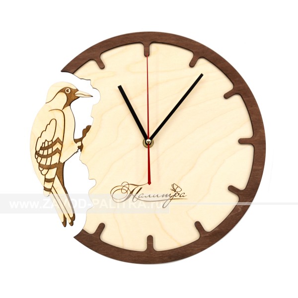 Часы деревянные Дятел