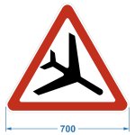 Дорожный знак 1.30 "Низколетящие самолеты", 700х606 мм